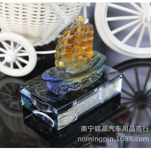 K9水晶香水座高档琉璃一帆风顺平安 车内饰用品批发 高档汽车用品图2